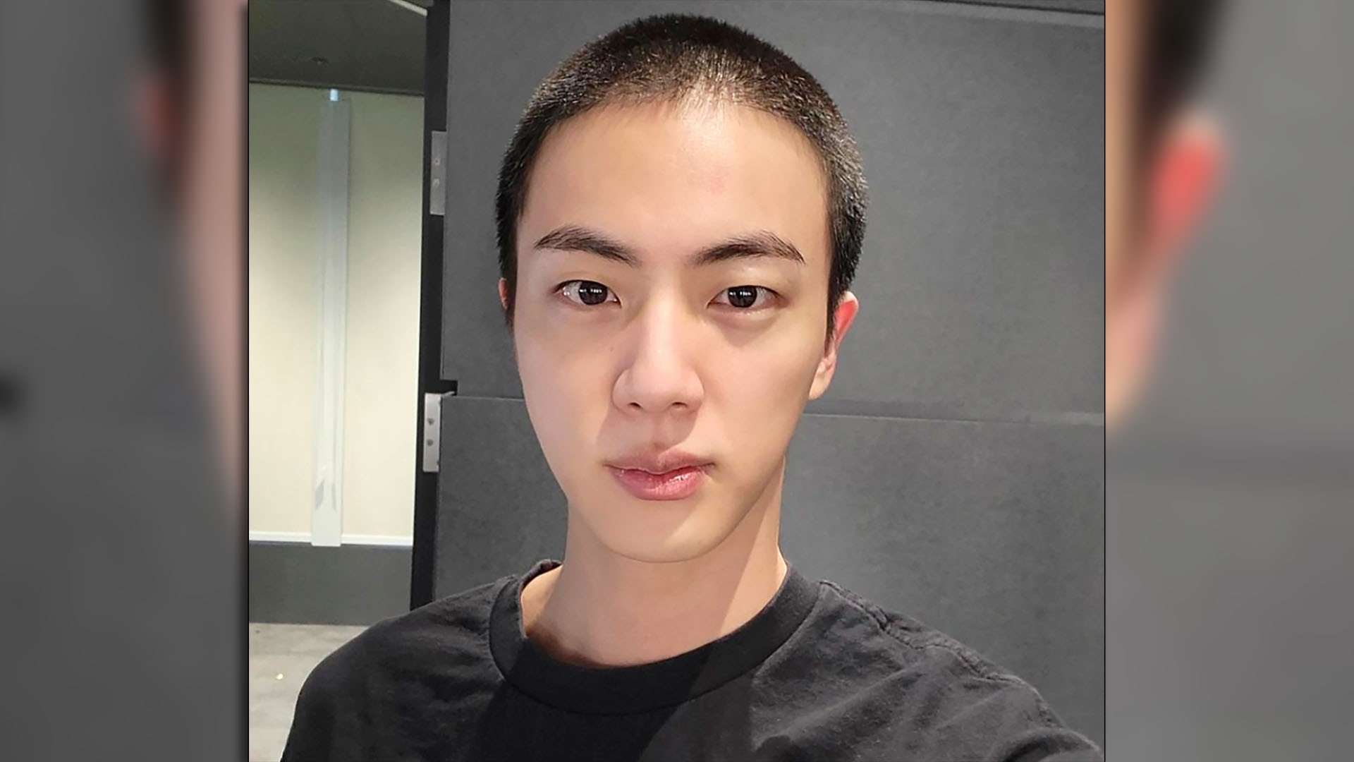 Jin de BTS se despide del grupo para iniciar el servicio militar obligatorio 1 jin_pelado.jpg