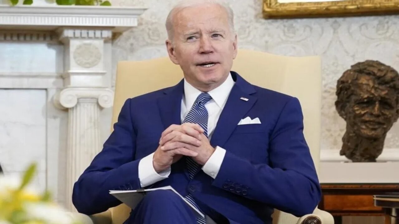 Joe Biden aumenta las ayudas federales por las tormentas en California 1 joe_biden_macron_jonhonson_crop1674136718931.jpeg_242310155.jpg