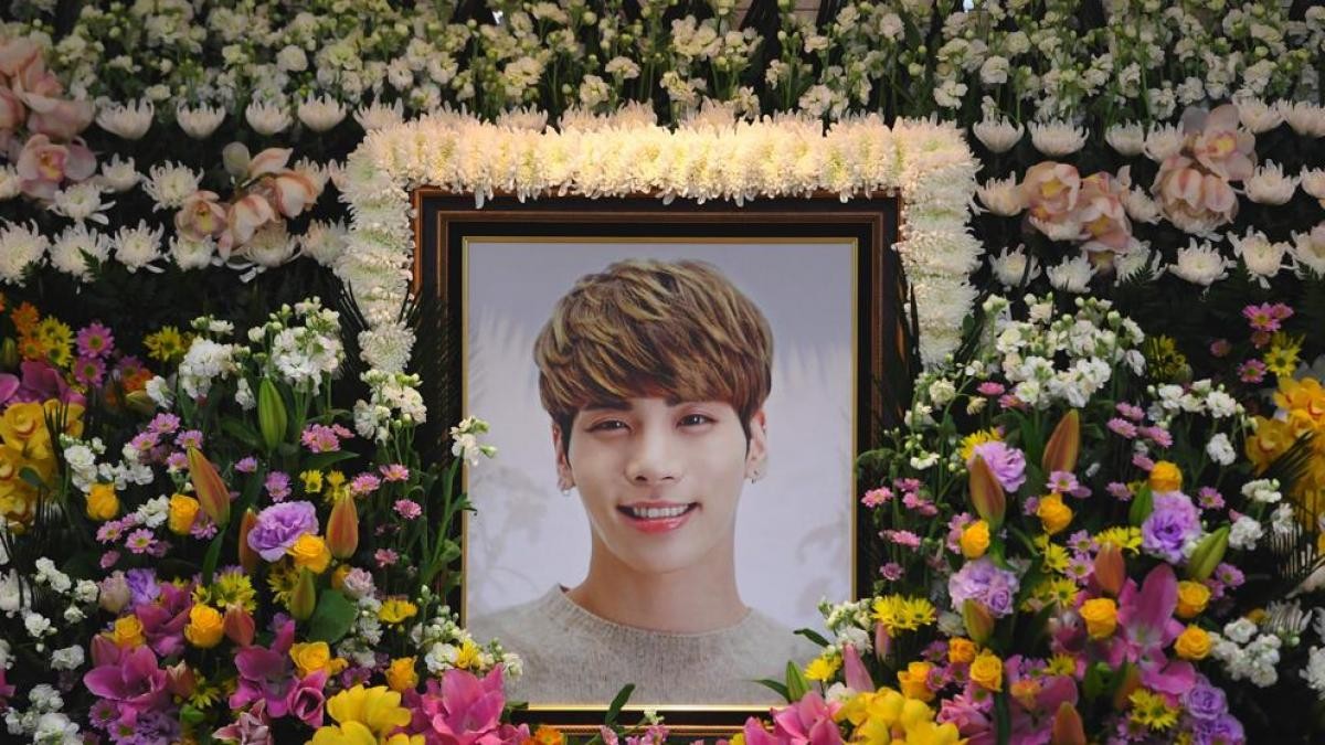 jonghyun-shinee-suicidio-funeral.jpeg