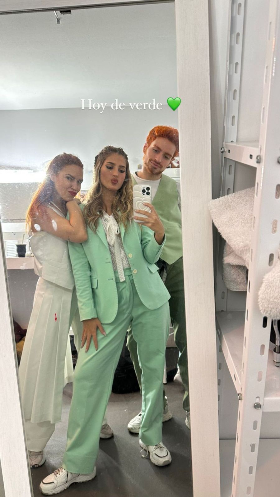 Julieta Poggio volvió a sorprender con un increíble look en ‘Fuerza Bruta’ 1 julieta_poggio_en_fuerza_bruta.jpg