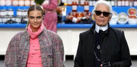 ¿Quién fue Karl Lagerfeld y por qué fue homenajeado en la MET Gala? 2 karl_lagerfeld_y_cara_delevigne.jpg