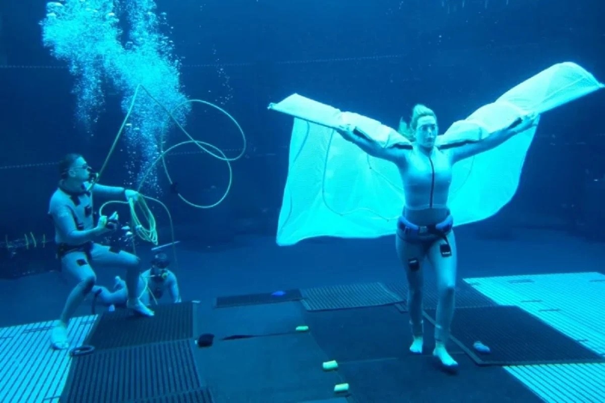 Avatar 2: Kate Winslet superó el récord de Tom Cruise de aguantar sin respirar bajo el agua "Pobre Tom" 1 kate-winslet-avatar_bajo_el_agua.jpg