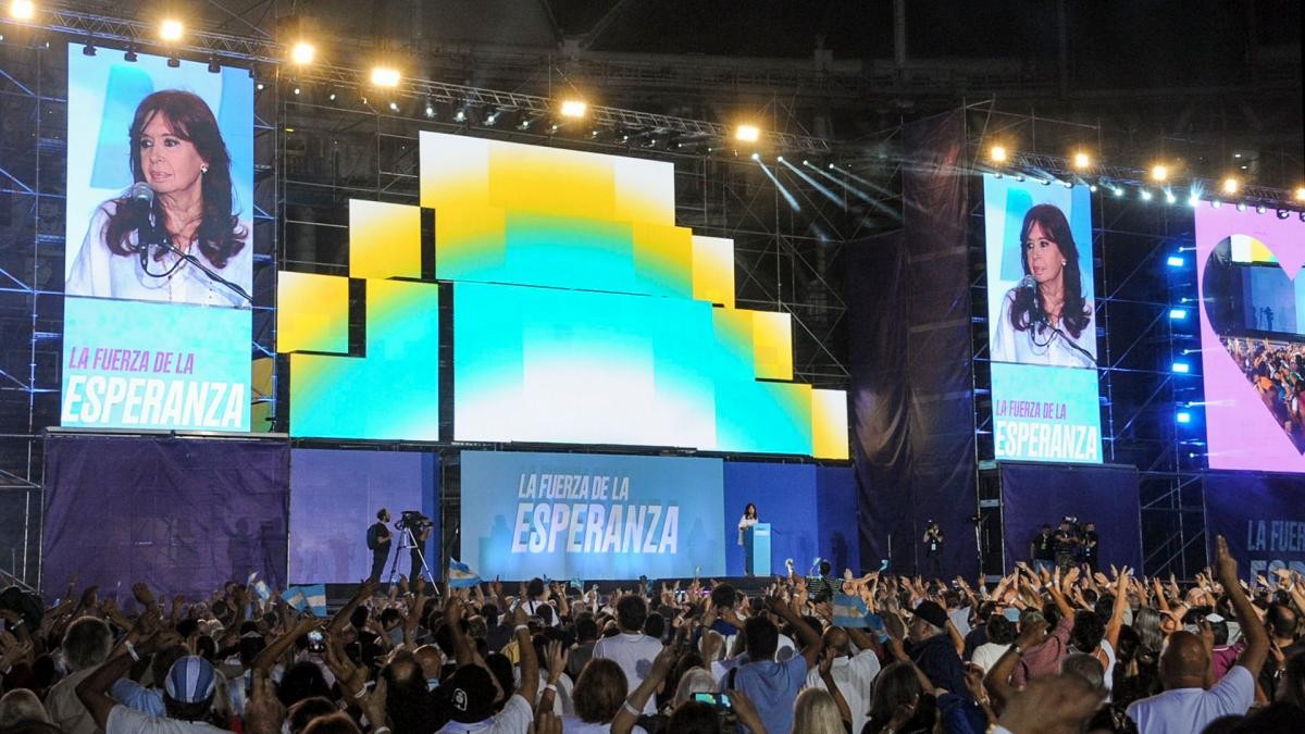 Cristina Fernández de Kirchner encabezó el acto del Día de la Militancia en La Plata 1 la_plata_estadio_cristina_kirchner.jpeg
