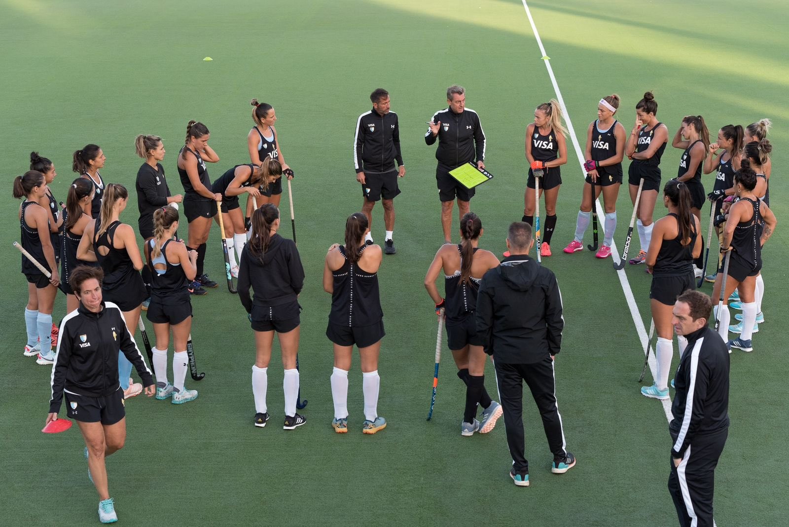 Cambiaron la fecha del tercer partido de Las Leonas e Irlanda: se jugará este lunes 1 las_leonas_copy.jpg