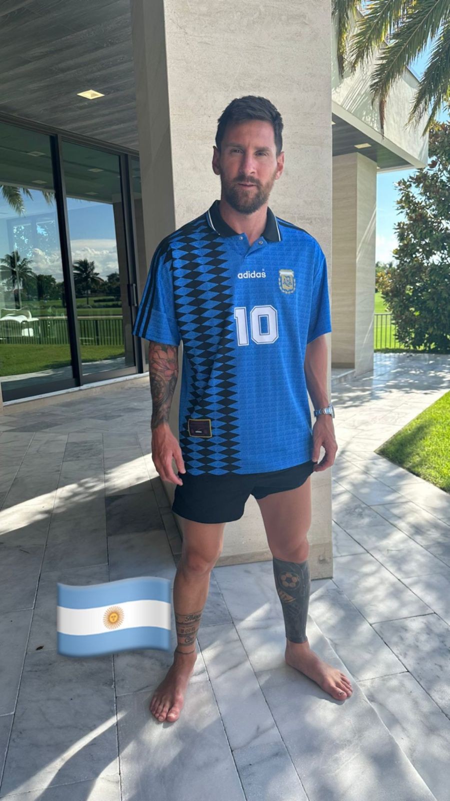 Lionel Messi lució una icónica camiseta de la Selección Argentina para homenajear a Diego Maradona 1 lionel_messi_homenaje.jpg