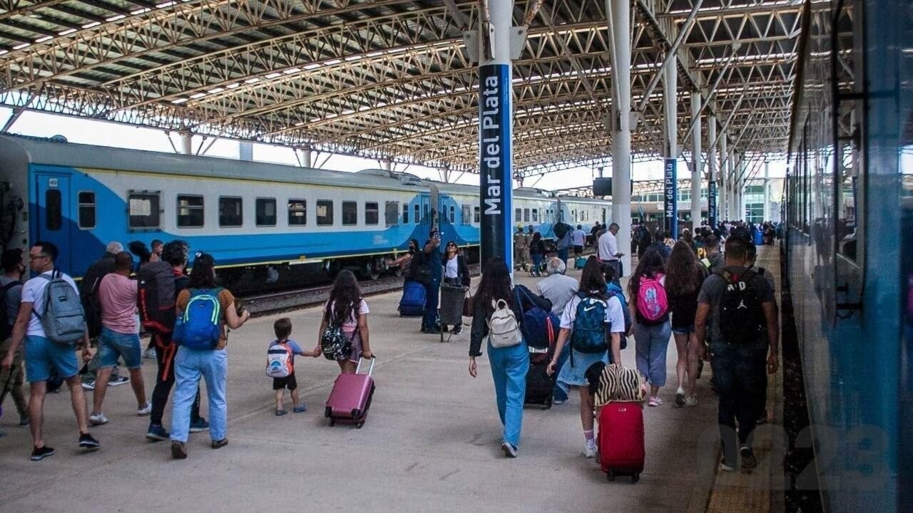 Se agotaron los pasajes en tren a Mar del Plata para enero, pero no todo está perdido 1 mar-dell-platta.jpg