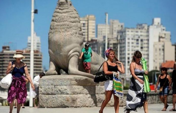 Pocas expectativas de turismo para el fin de semana de navidad en Mar del Plata 1 mar_del_copy_copy_copy.jpg