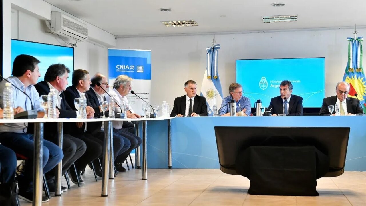 La mesa de enlace destacó que la reunión con Sergio Massa fue “un avance” 1 massa-mesa-de-enlacejpg.jpg