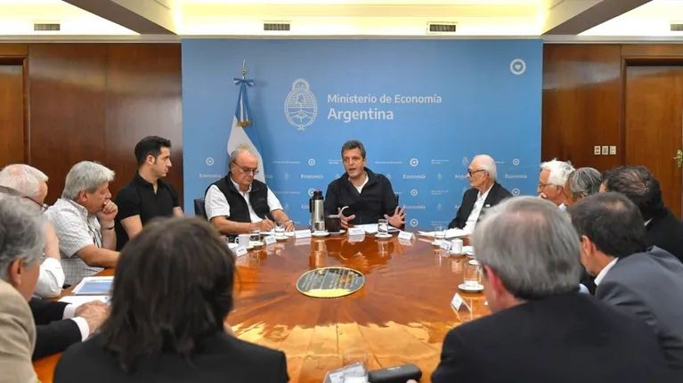 Sergio Massa anunció una actualización en el impuesto a las ganancias 1 massa_copy.jpg