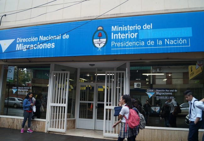 Condenan a cinco años de prisión al hombre chileno que robó en Mar del Plata 1 migraciones.jpg