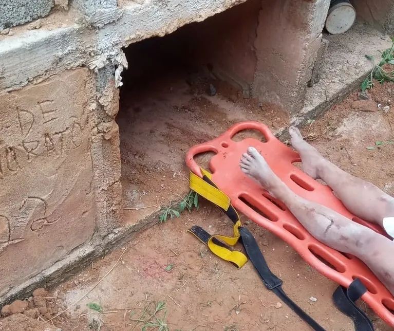 Enterraron viva a una mujer en un cementerio de Brasil 1 mujer_sepultada_en_brasil.jpg