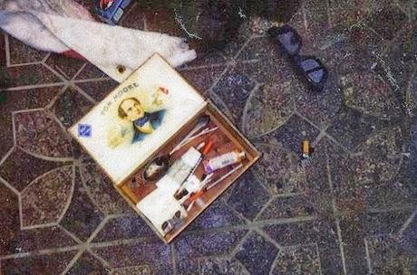 Un día como hoy: Es encontrado el cuerpo sin vida de Kurt Cobain 2 nirvana-nuove-foto-inedite-della-scena-del-su-L-FmRAKZ.jpeg