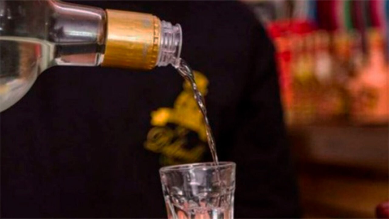 El alcohol adulterado con metanol dejó al menos 21 muertos en Perú 1 o_1666042329_1.jpg