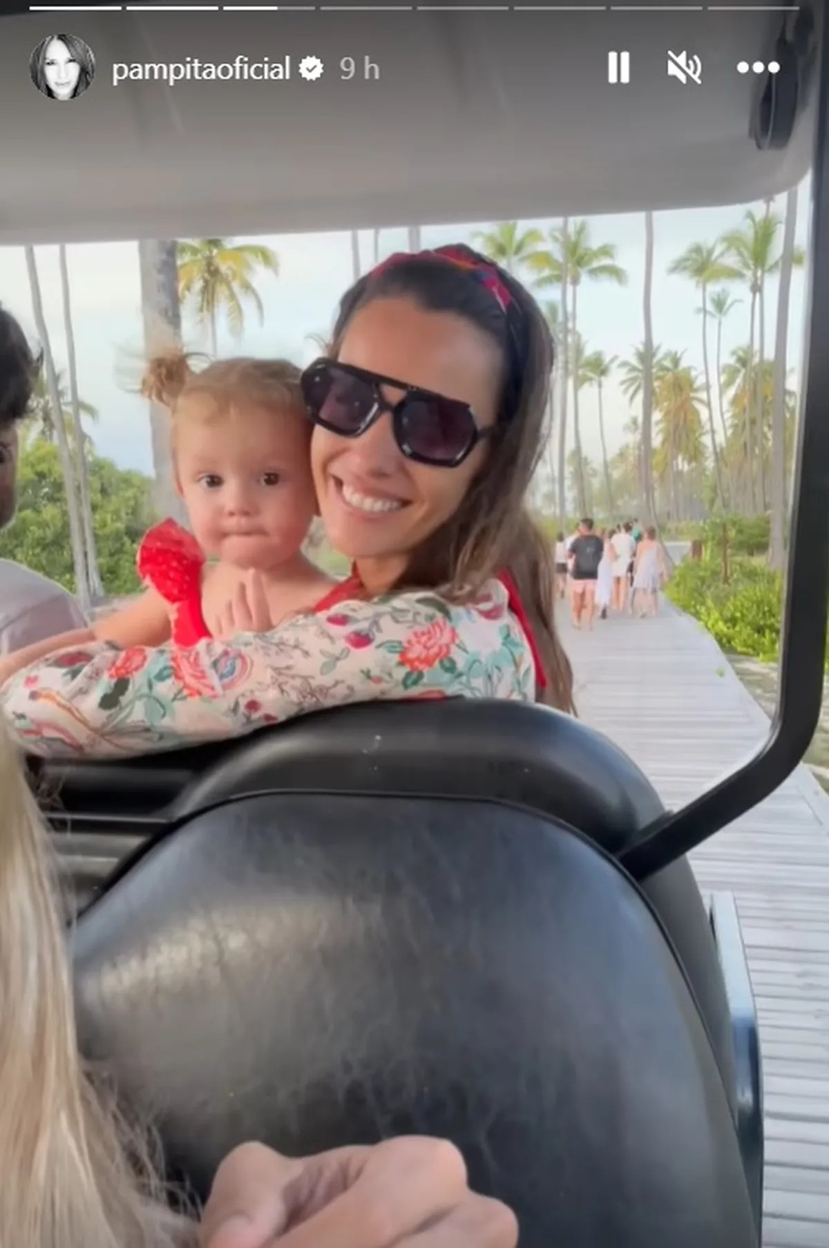 Pampita celebró su cumpleaños en Brasil 2 pampita_1.jpg