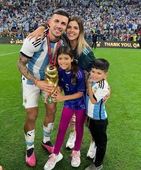 Publicaron fotos de Exequiel Palacios y una supuesta amante 3 par.png