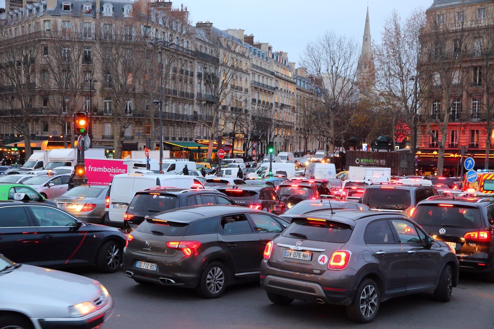Estas son las cinco ciudades con más tráfico en el mundo 3 paris.jpg