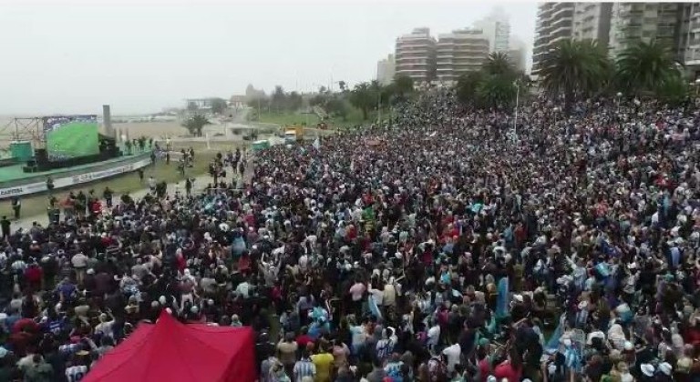 ¿Qué pasará con el Fan Fest Mar del Plata en caso de que llueva este miércoles? 1 partido.jpg