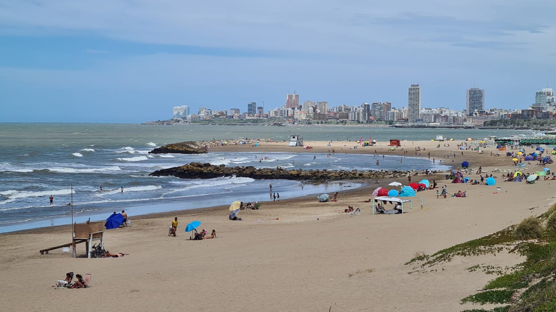 Una mujer se descompensó y murió en una playa del norte de Mar del Plata 1 playa-norte-mar-del-plata.jpeg
