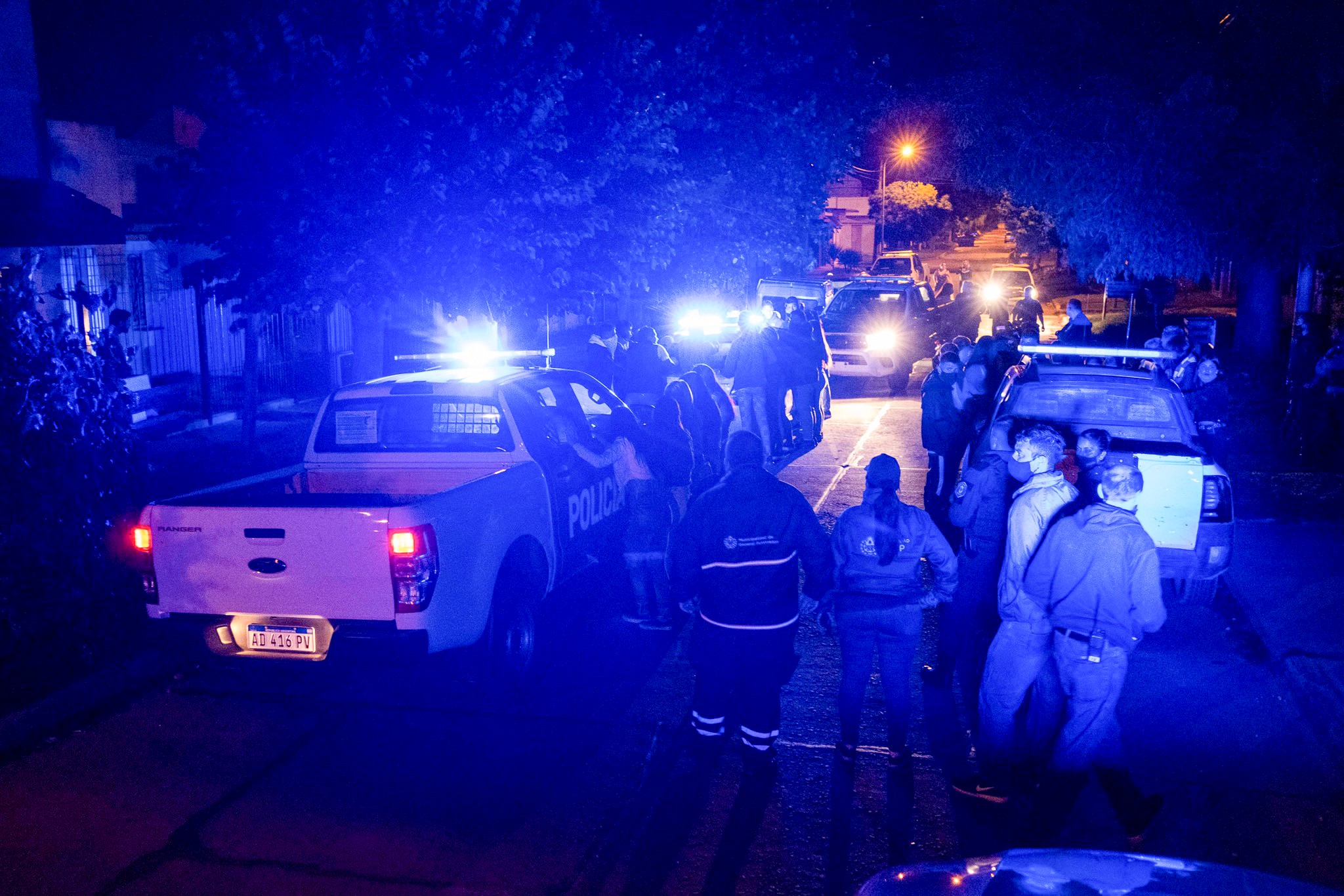 Un adolescente sufrió heridas tras caer al asfalto mientras manejaba una moto robada 1 policia-detencion-noche-mar-del-plata_copy.jpg