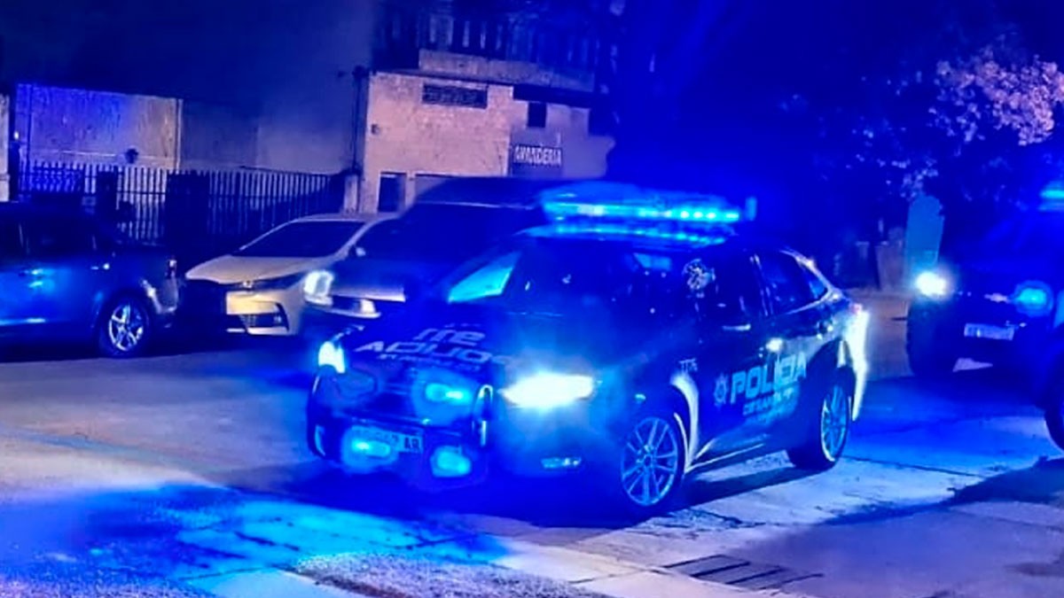 Asesinaron a un hombre y balearon a un infante de 2 años en Rosario 1 policia_rosario.jpg