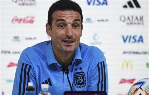 Mundial Qatar 2022: ¿Qué pasa con Ángel Di María? 1 scaloni_copy.jpg