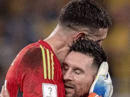 Que dijo "Dibu" Martínez, en la conferencia de prensa previa a la final del Mundial Qatar 2022 1 sibu_y_messi.jpg