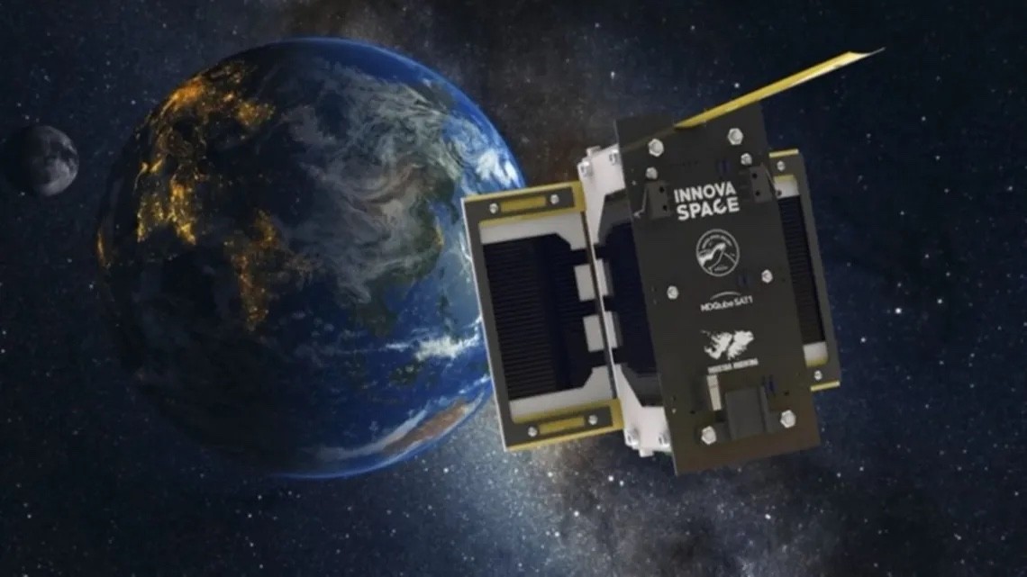 Innova Space anunció que su nuevo picosatélite se llamará “Dibu Martínez” 1 spacex_sat.jpg
