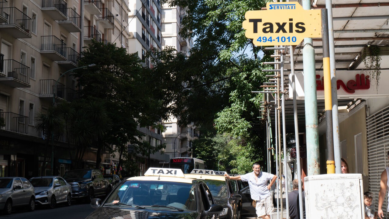 Mar del Plata: la reunión entre el legislativo y los taxistas culminó con fracaso 1 taxis_mar_del_plata_02_1.jpg