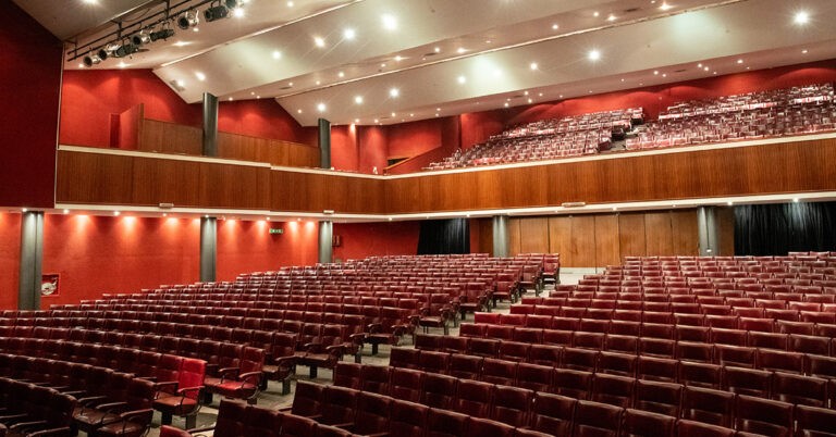 Premios Estrella de Mar: la ceremonia será abierta al publico en el Polideportivo Islas Malvinas 2 teatro_copy.jpg